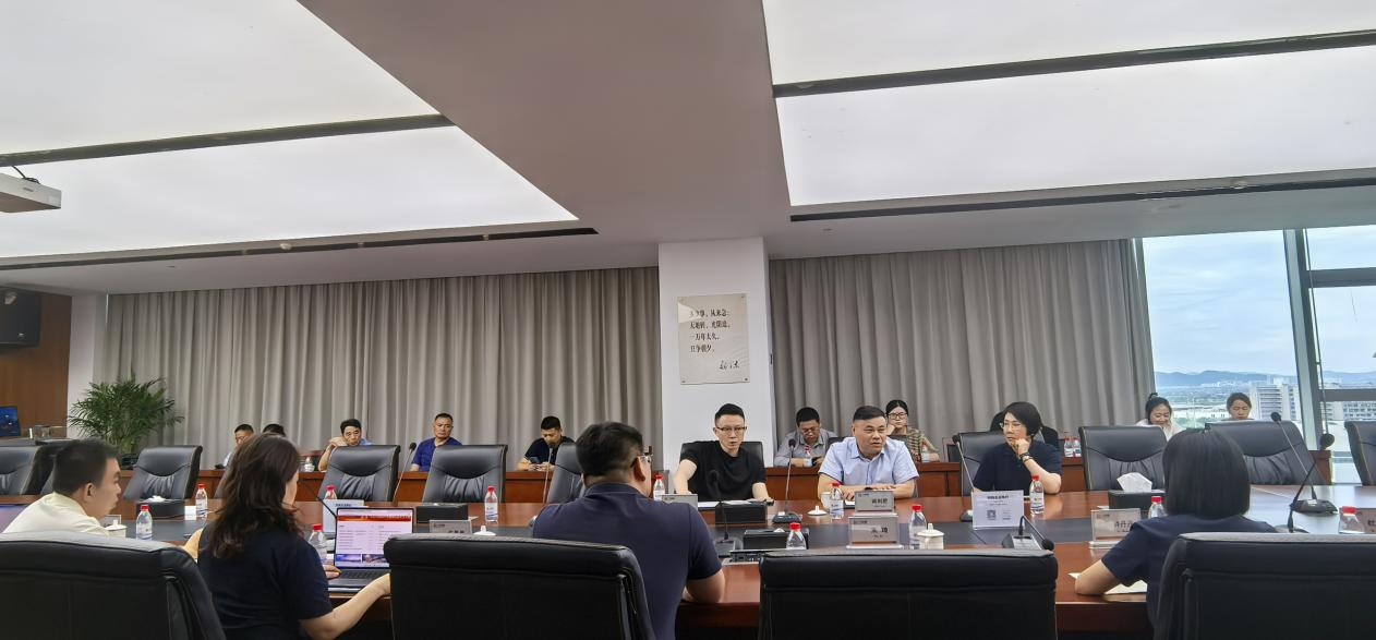 深耕智能科技 赋能提质增效 ——走访八维通科技并开展AI专题学习