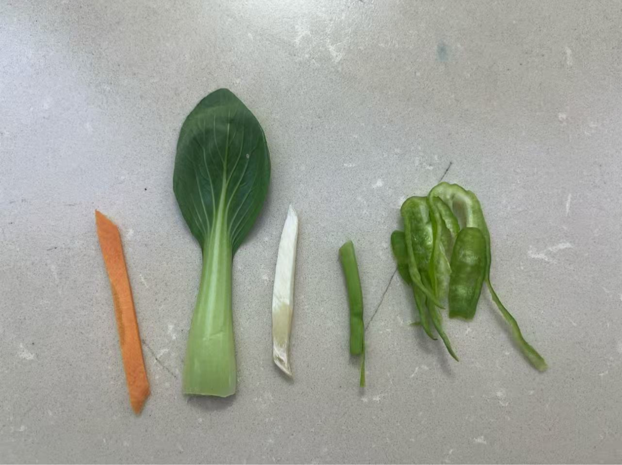 钱江商城管理部开展日常蔬菜快速检测 筑牢食品安全防线
